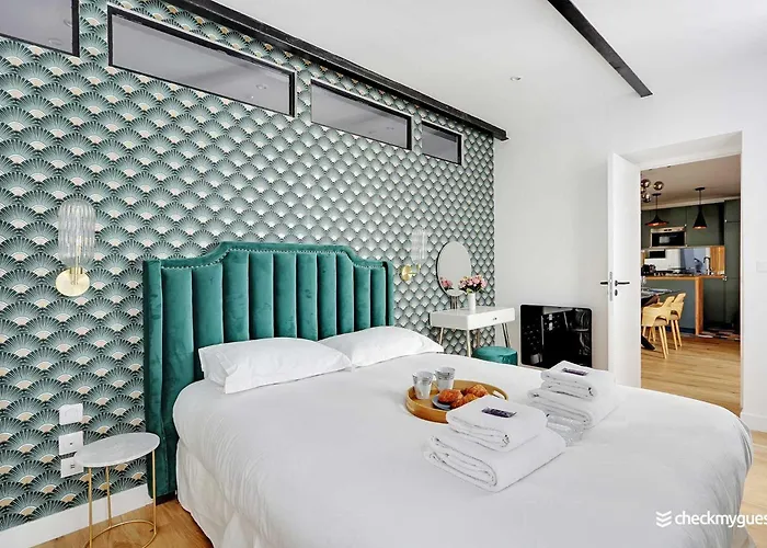 Lovely Montorgeuil 6p Lägenhet